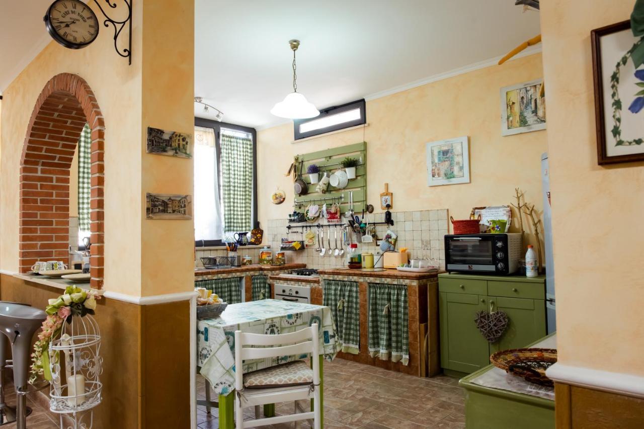Апартаменты A Casa Di Sara Тиволи Экстерьер фото