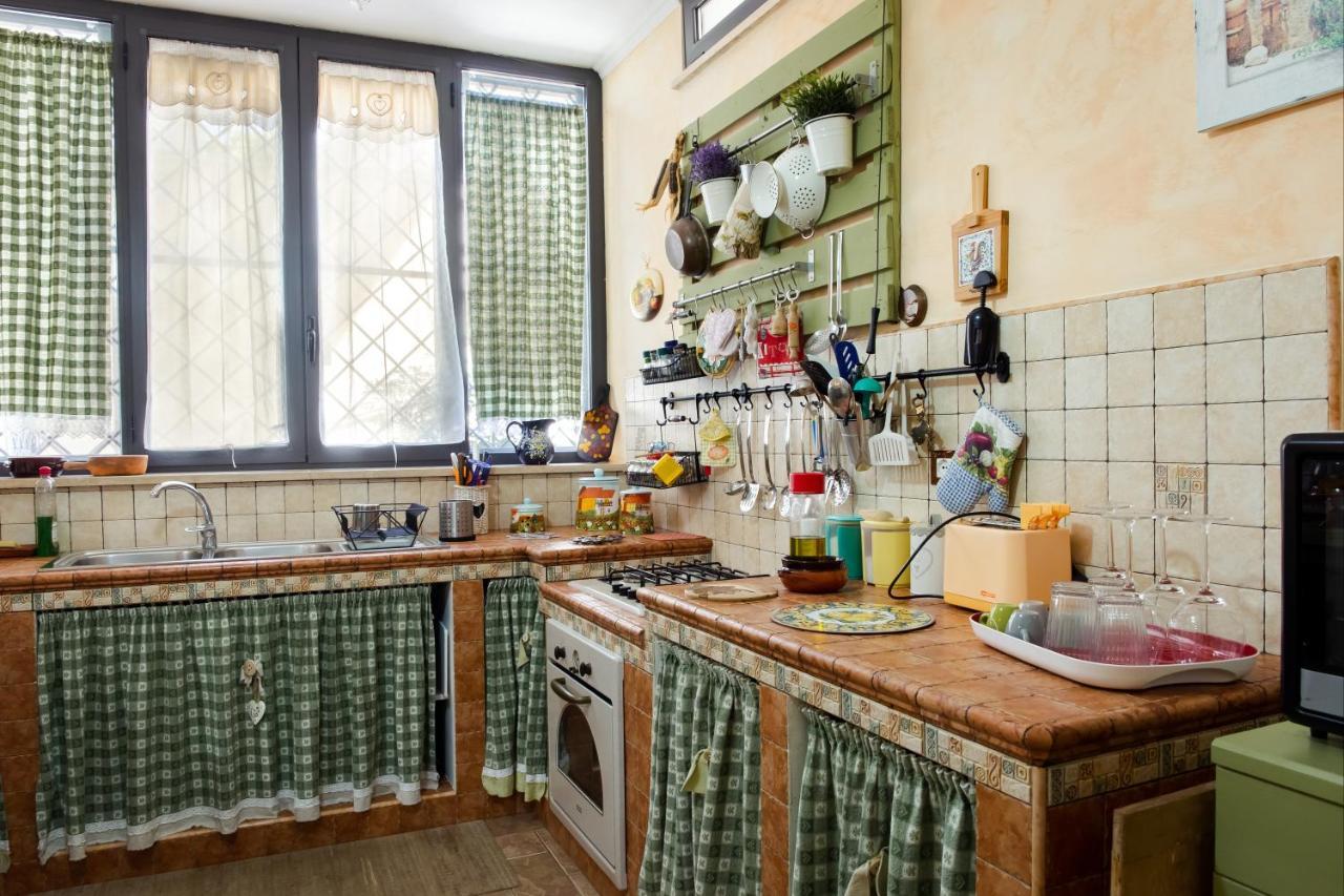 Апартаменты A Casa Di Sara Тиволи Экстерьер фото